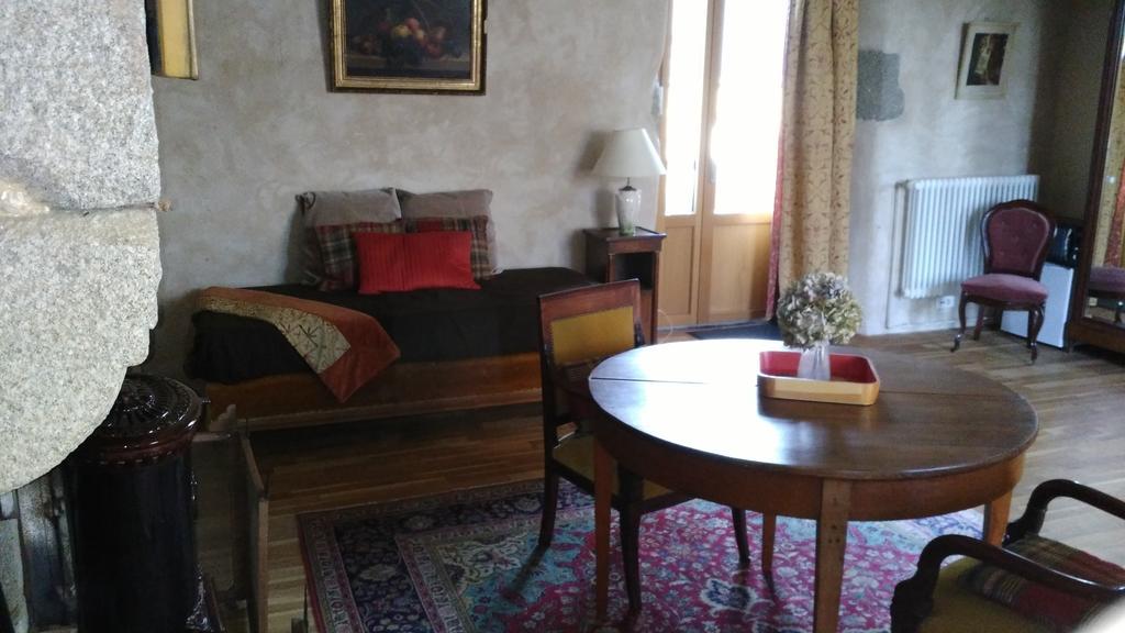 Meillac Chambre D'Hotes De Pirieuc מראה חיצוני תמונה