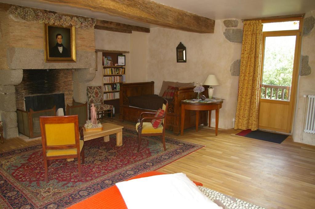 Meillac Chambre D'Hotes De Pirieuc מראה חיצוני תמונה